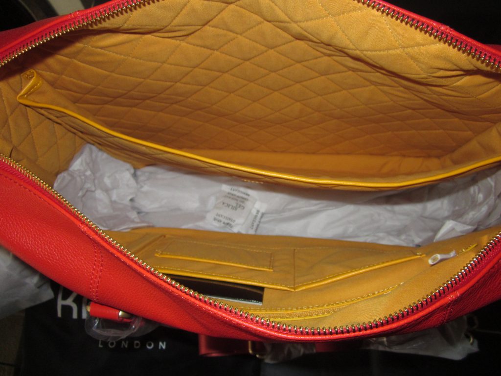 Traveling with Knomo London Alice Shoulder Bag! Night Helper