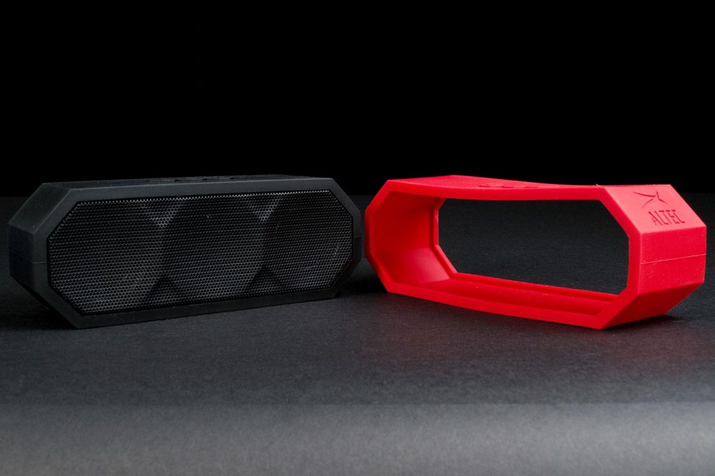 The Jacket Portable Wireless Bluetooth Speaker by ALTEC review