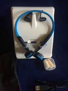 aftershokz TREKZ TITANIUM headphones