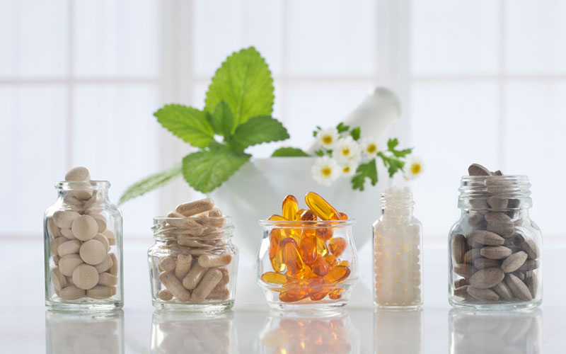 Pros and Cons of Natural Supplements