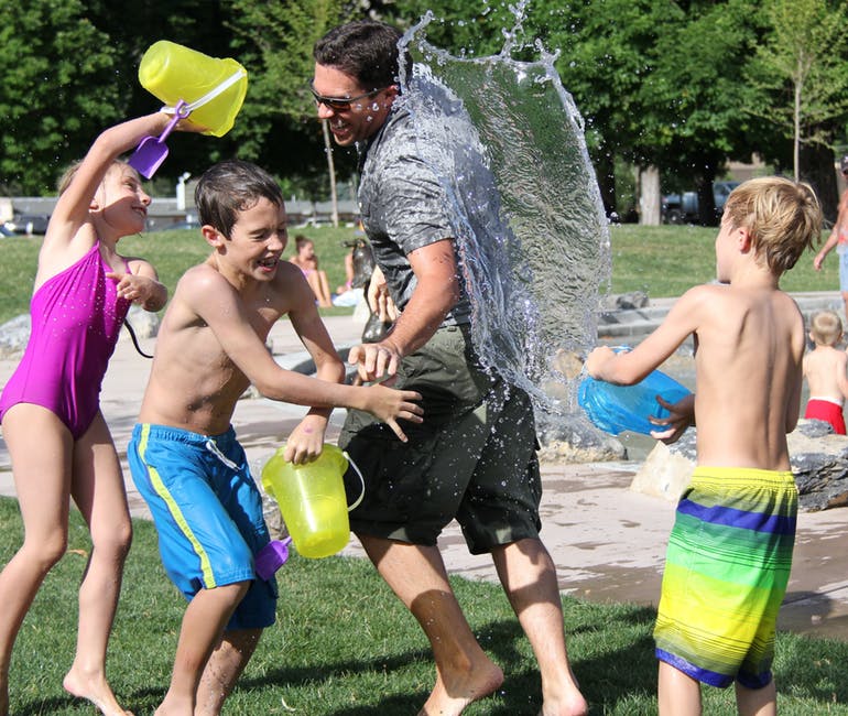 10 Ways to Entertain Your Kids This Summer