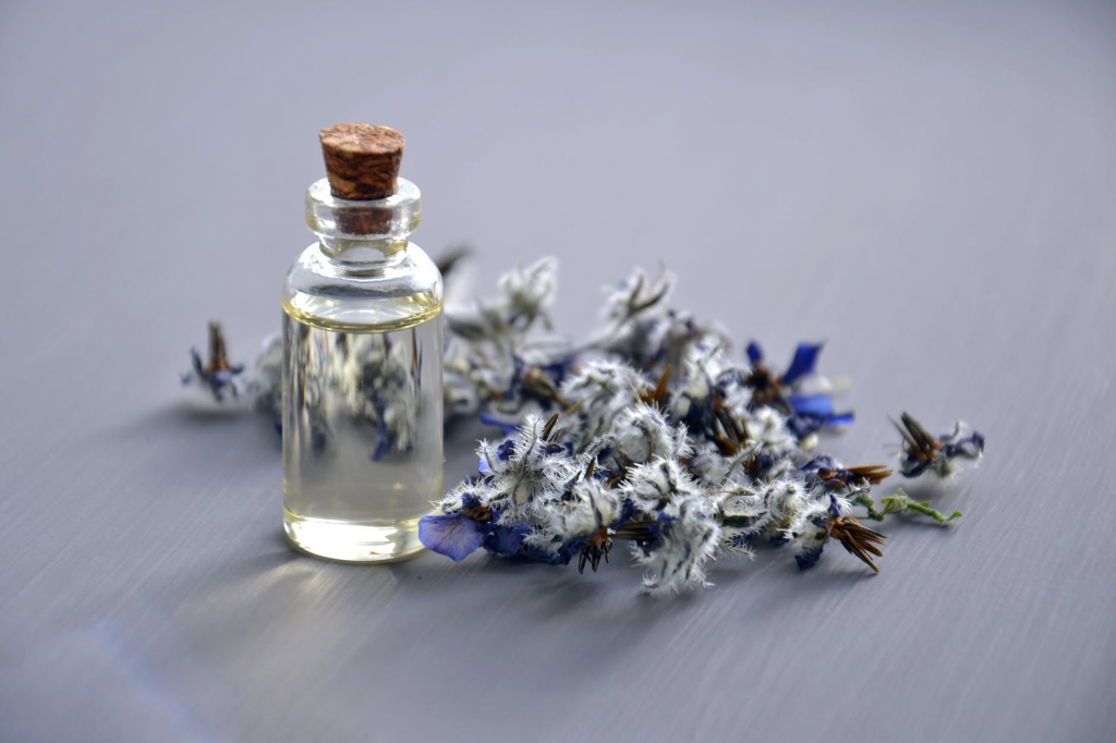 6 Natural Cleaning Recipes Using Essential Oils