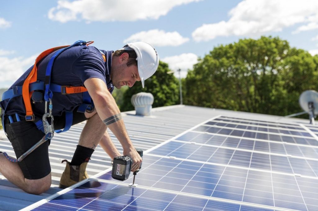 Thinking About Going Solar At Home? What Every Newbie Should Know