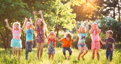 How To Raise Healthy And Happy Kids