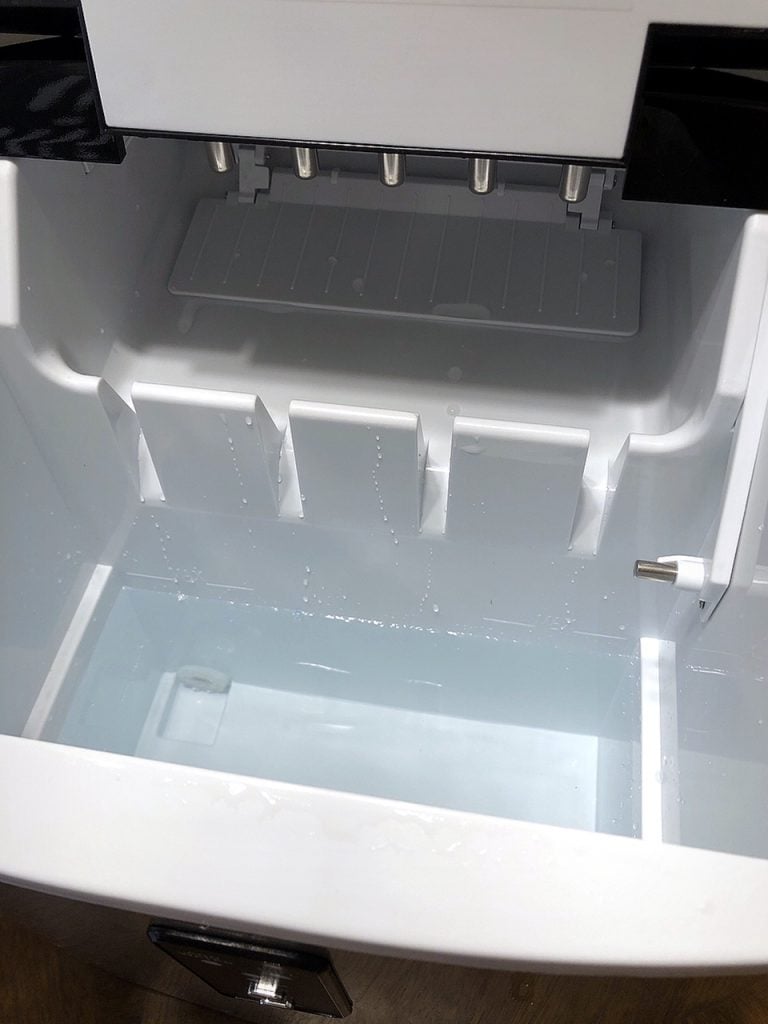 icemaker